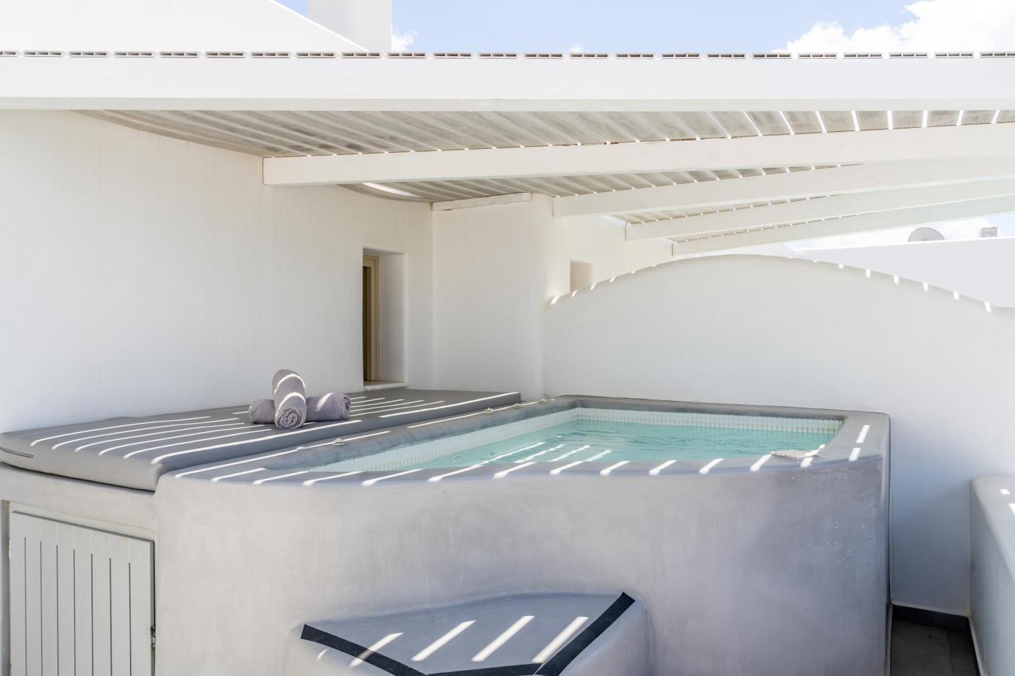 Marvarit Suites Meszariá Szoba fotó